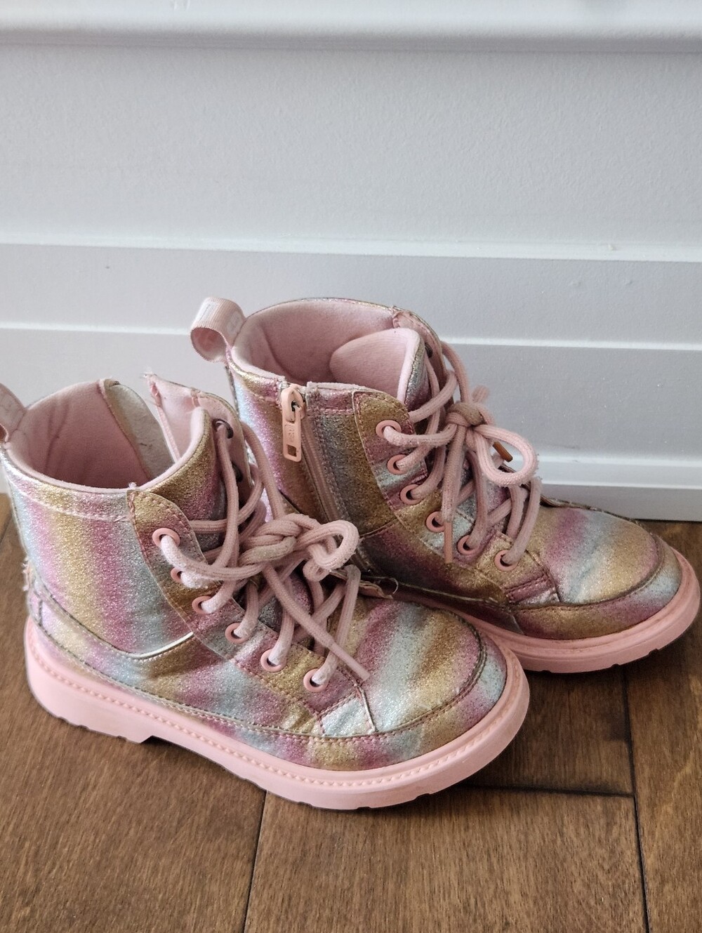UGG Girls' Iridescent Pink Lace-Up Ankle Boots